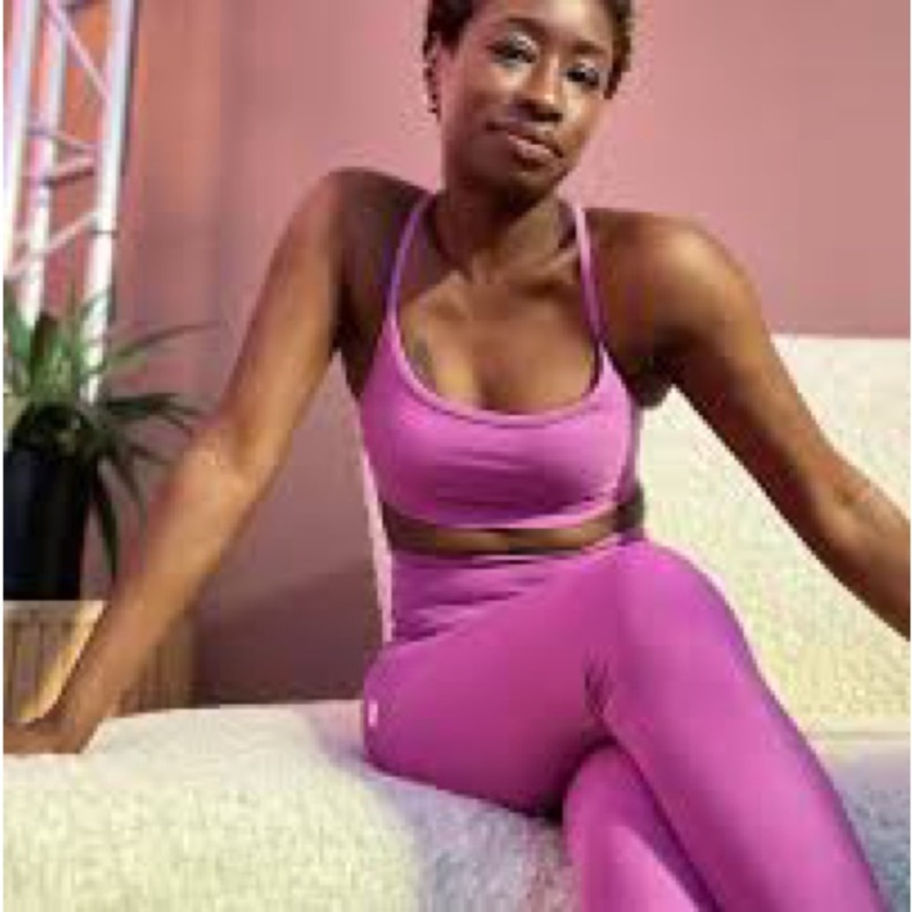 NWT Vuori BlissBlend All the feels legging - size small - claret